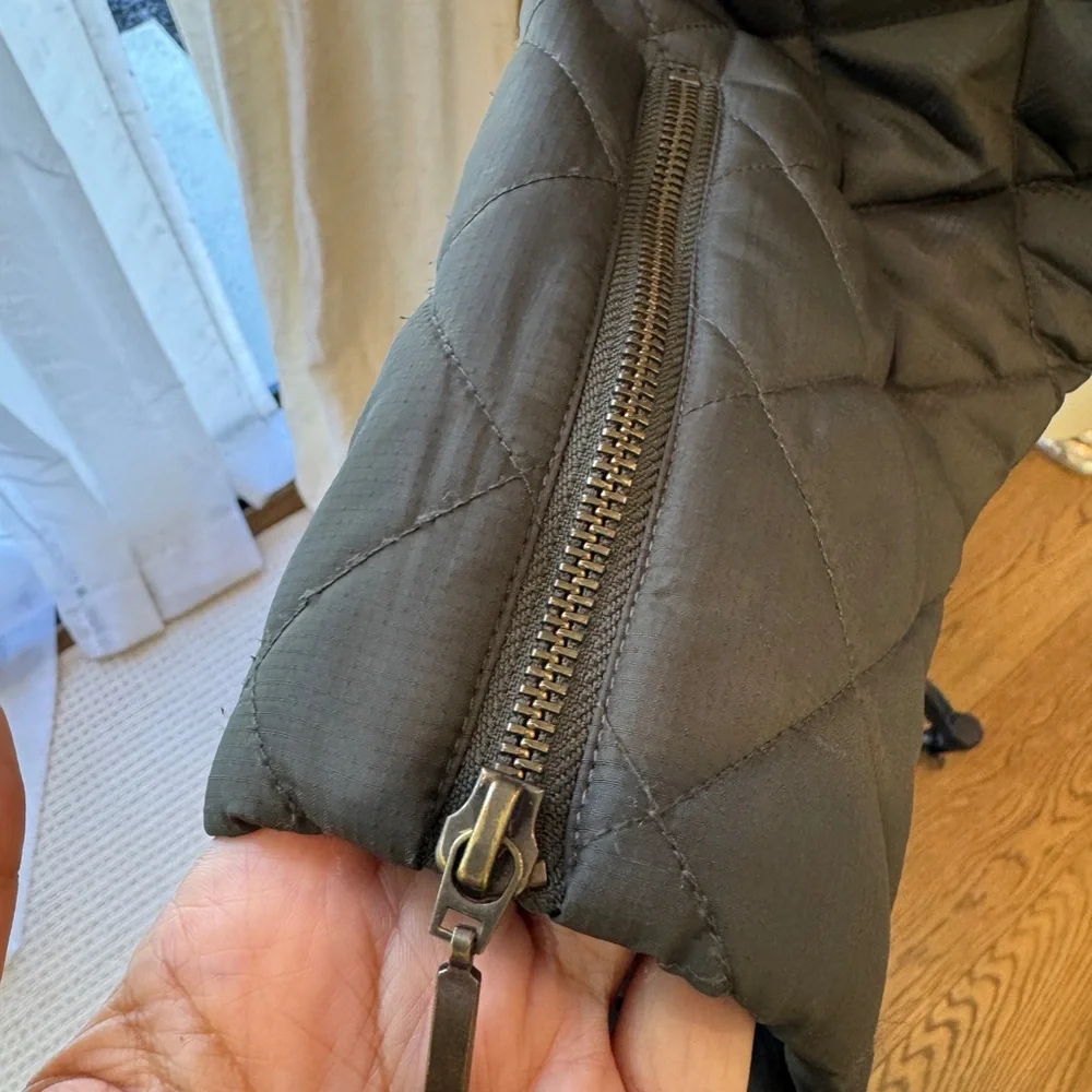 Marie Oliver Olive-colored Quilted Puffer Jacket with Peplum - Size 1 (Large/XL) - Picture 8 of 15
